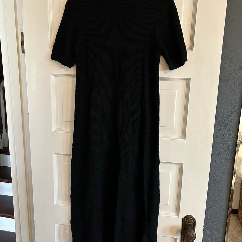GAP Black Midi Dress